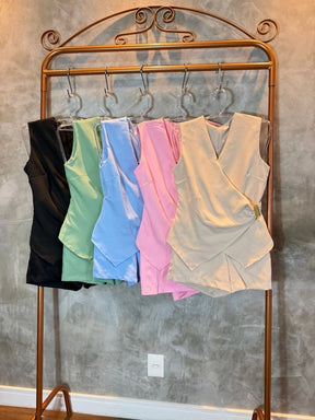Conjunto Izzy alfaiataria Shorts e Blusa